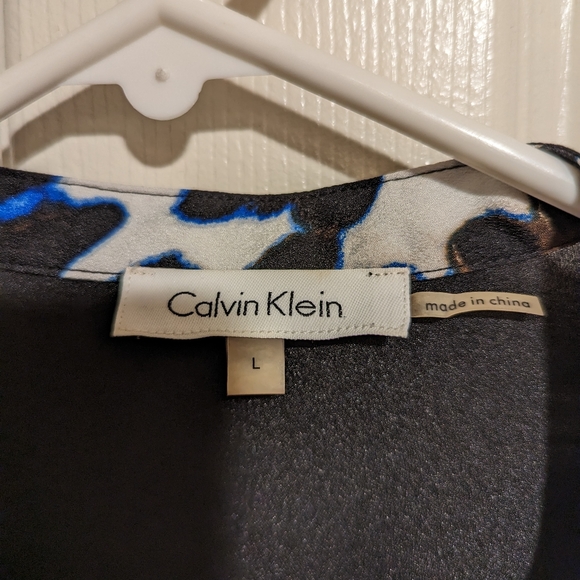 Calvin Klein blouse - Picture 2 of 3